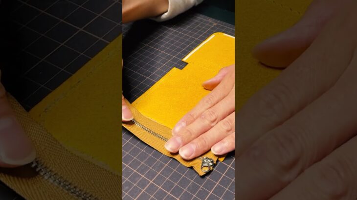 本革ミニウォレット 裏地まで美しい｜Genuine Leather Mini Wallet – Beauty Inside and Out