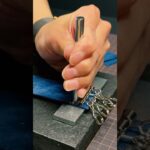鍵を美しくまとめる上質レザーの4連キーケース｜4-strand key case made of high-quality leather organizes keys beautifully